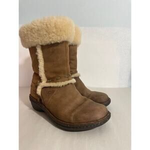 Ugg Australia women’s 5 Elijo chestnut brown leather boots, sheepskin sheering